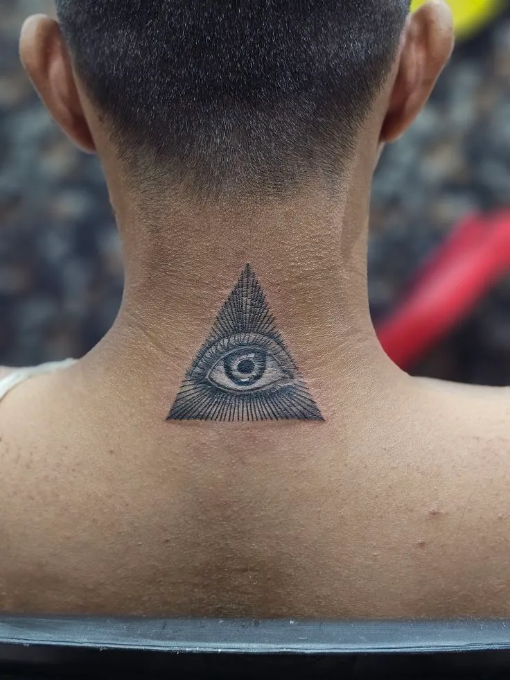 15+ Hình Xăm Mắt Của Thần Horus: Biểu Tượng Bảo Hộ Quyền Năng Từ Ai Cập Cổ Đại