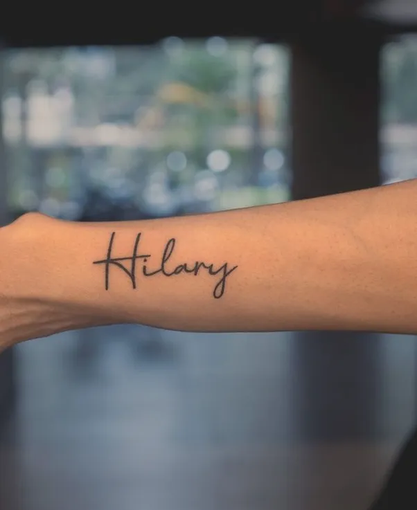 20+ Hình Xăm Chữ Ý Nghĩa Cho Nữ Thể Hiện Cảm Xúc Và Sự Thanh Lịch