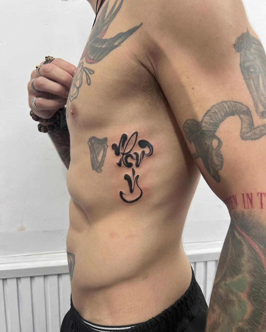 Vietnamese Calligraphy Tattoo Ideas That Honor Cultural Heritage
