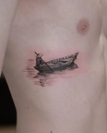 Vietnamese lady tattoo with conical hat in labor