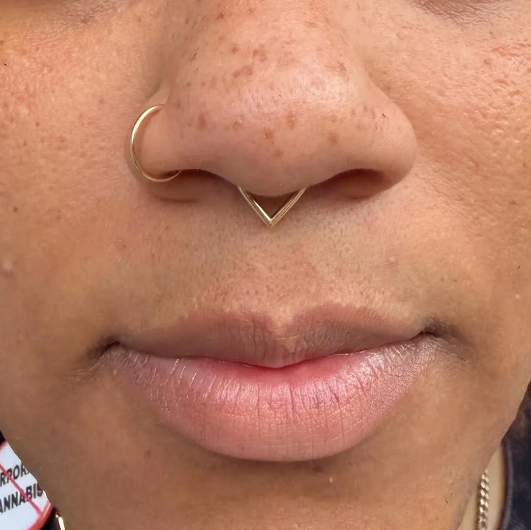 Xỏ Khuyên Septum Là Gì? Toàn Bộ Kinh Nghiệm Từ A-Z Bạn Cần Biết