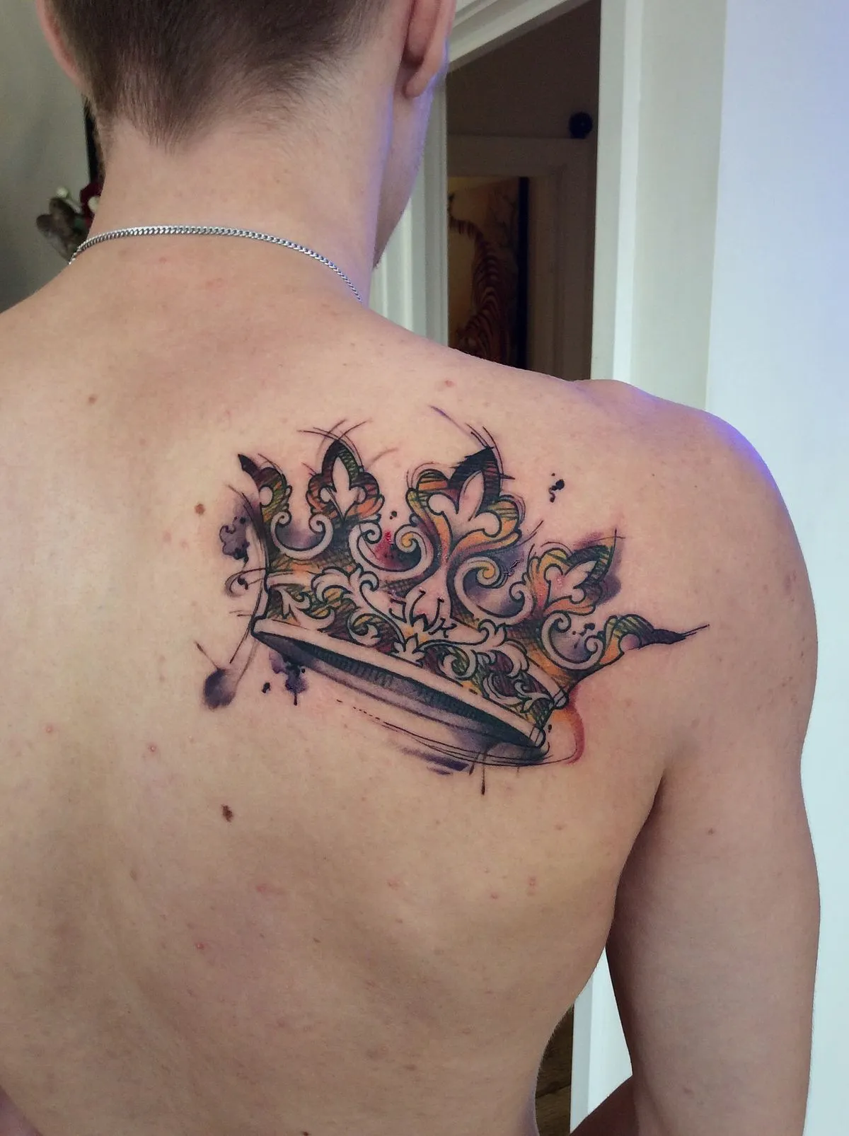 30+ Crown Tattoos Designs: Symbols of Power, Confidence, and Self-Reliance