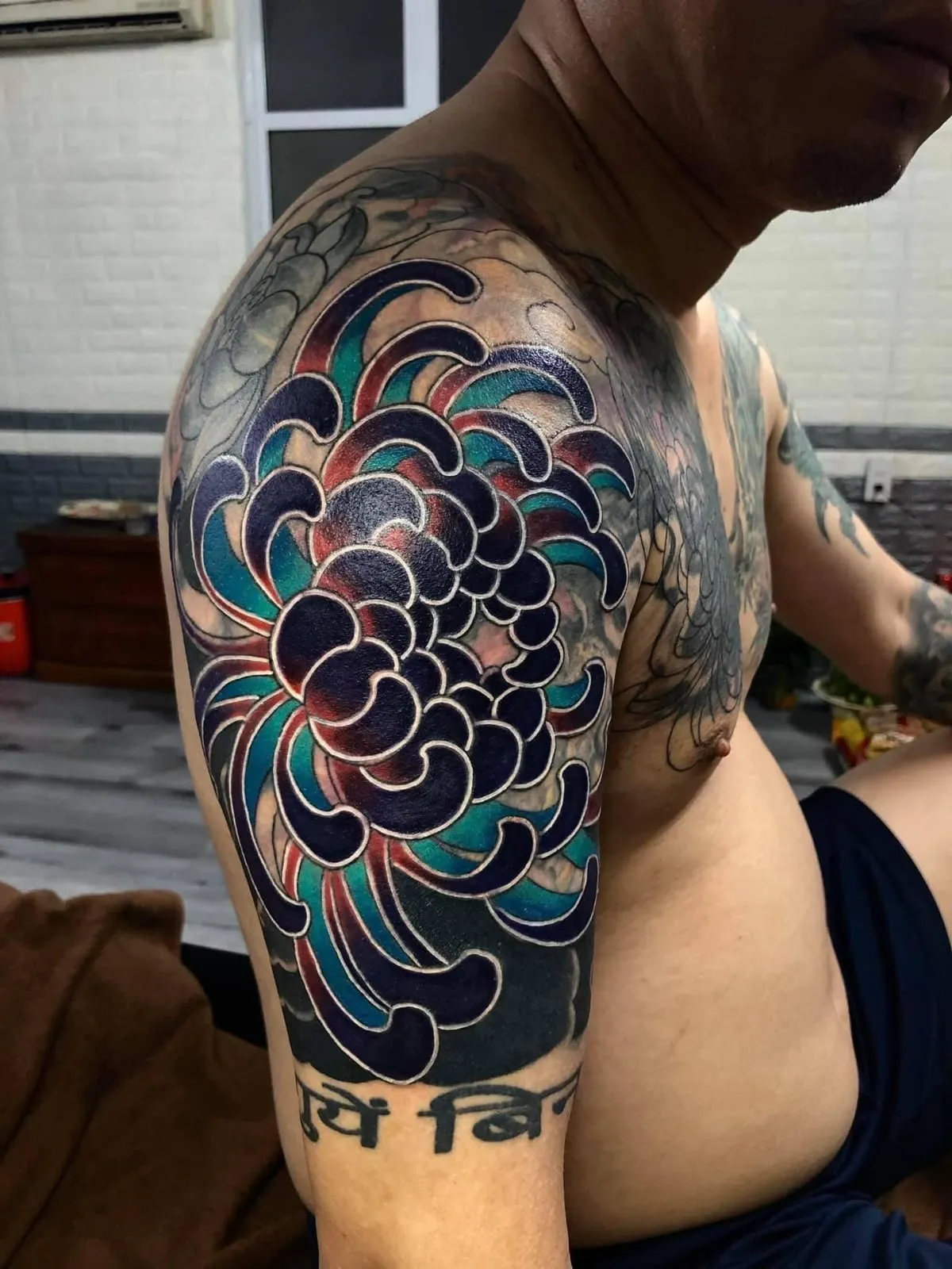 Top 100+ Japanese Chrysanthemum Flower Tattoo Ideas