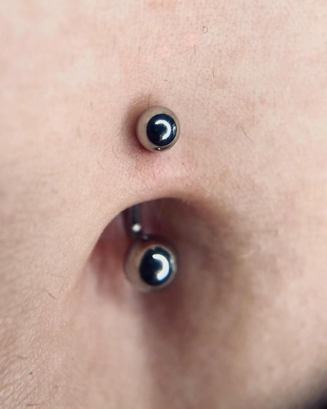 Navel Piercing: Everything You Need to Know About Pain, Healing, and Style