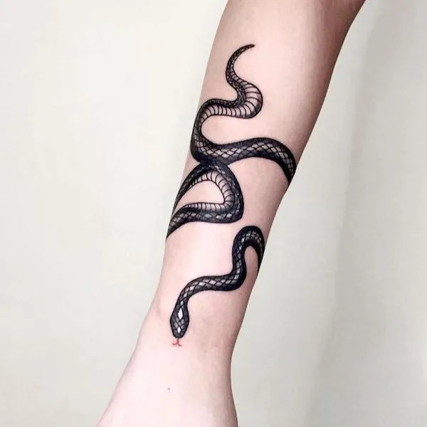 Top 13 Unique and Powerful Snake Tattoos