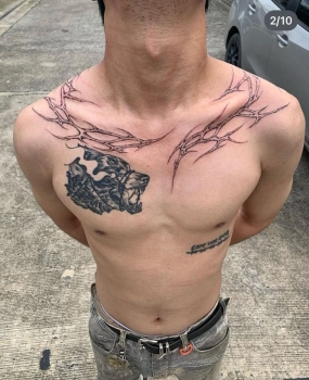 Collarbone Tattoos Men: Placement Guide, Pain & Designs