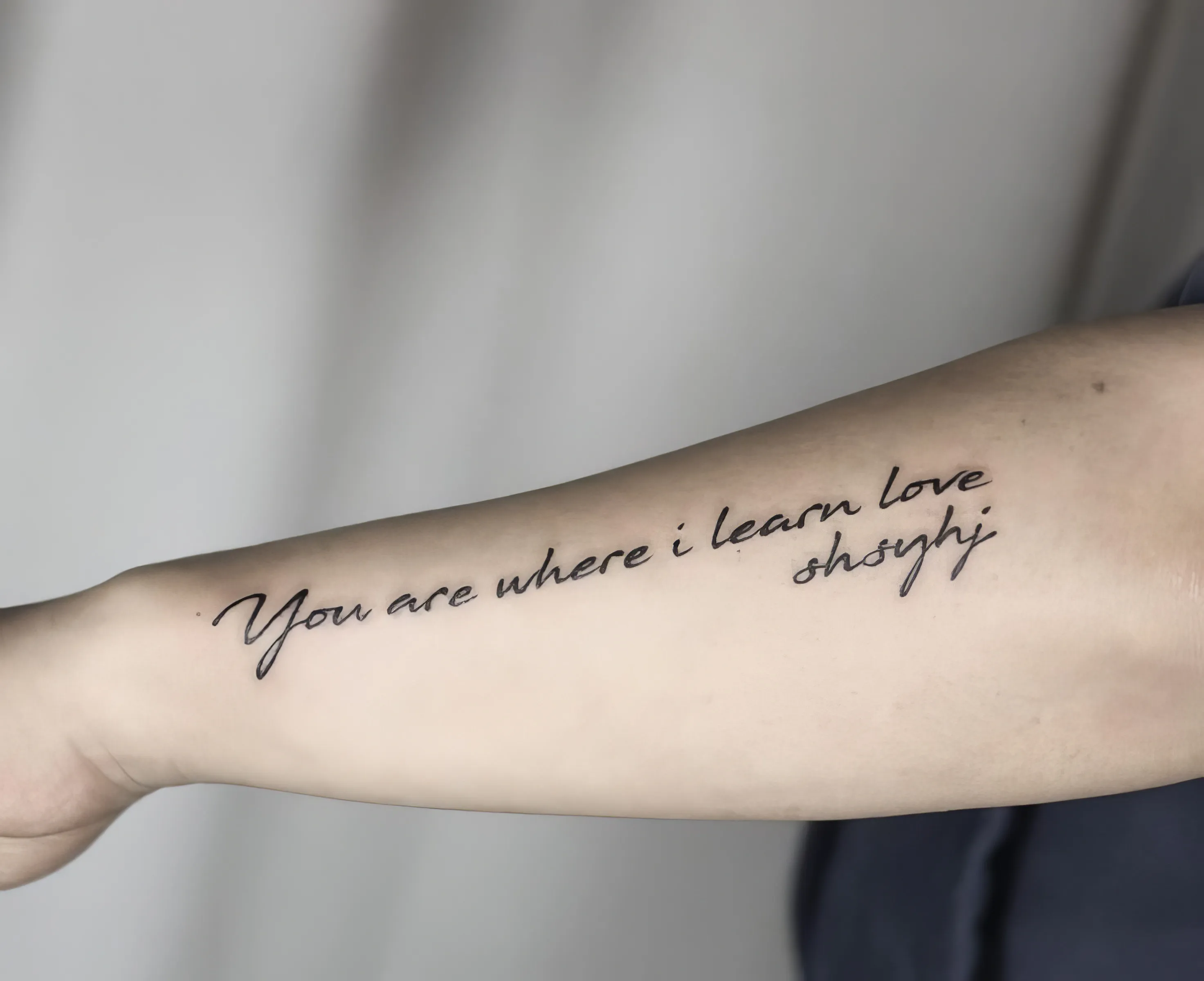 Hình Xăm Chữ Ở Tay | Top 7 Thiết Kế Tuyệt Đẹp Bởi H2M Tattoo