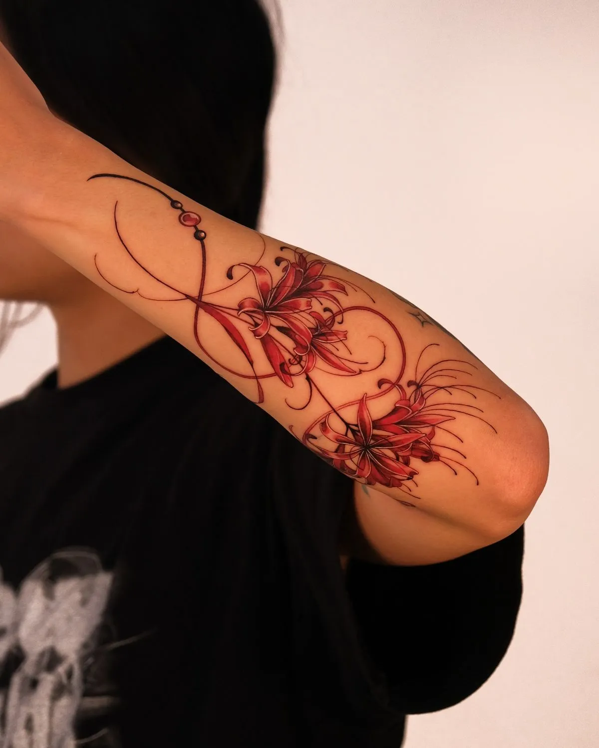 Top 100+ Mẫu Hình Xăm Hoa Bỉ Ngạn Đẹp, Ý Nghĩa & Quyến Rũ