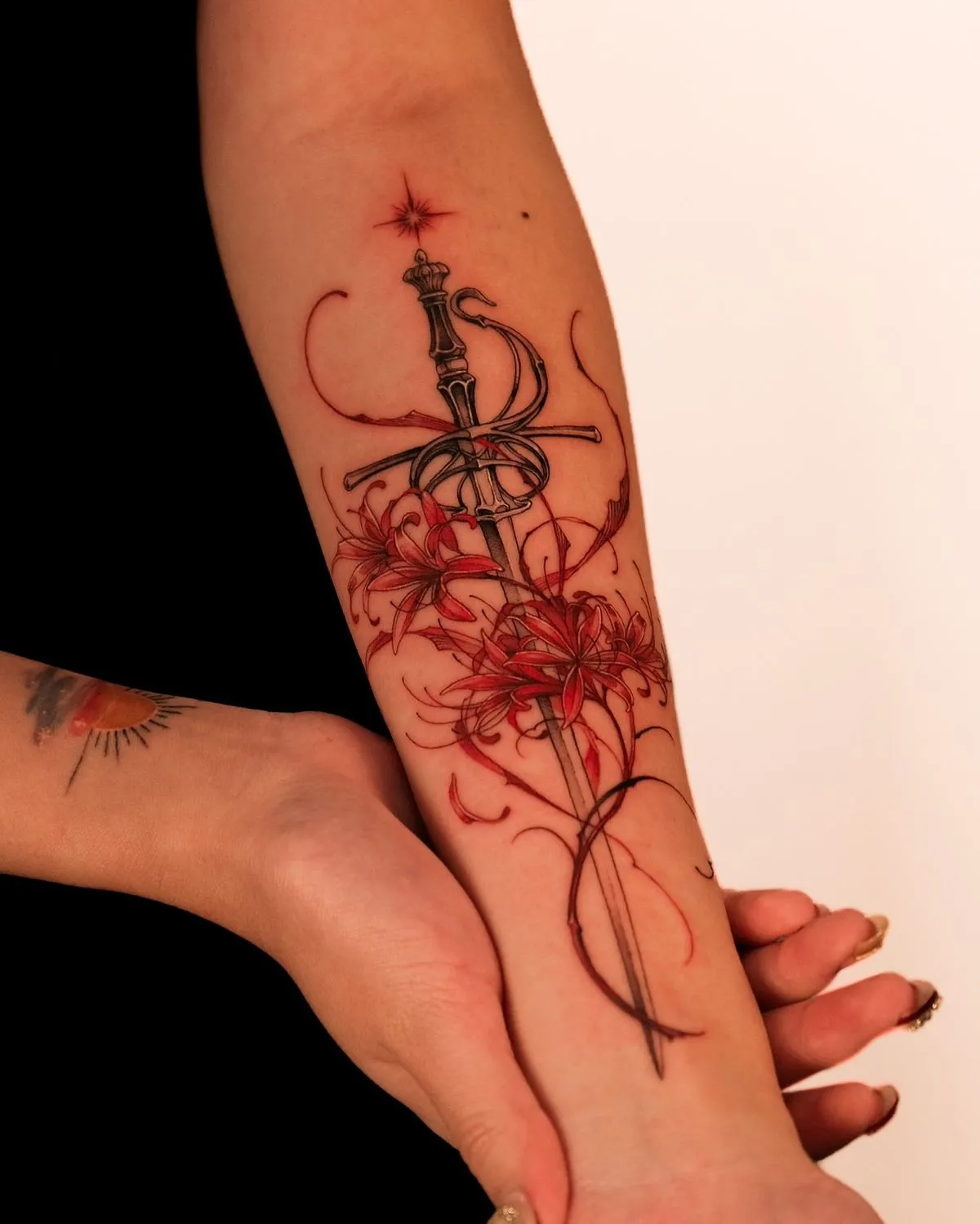 Top 100+ Mẫu Hình Xăm Hoa Bỉ Ngạn Đẹp, Ý Nghĩa & Quyến Rũ