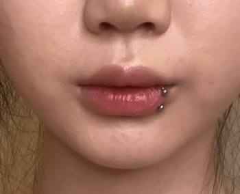 Xỏ Khuyên Miệng: Các Vị Trí, Quy Trình & Chăm Sóc Đúng Cách