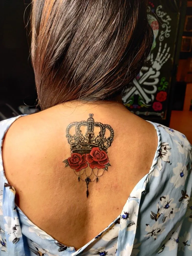 30+ Crown Tattoos Designs: Symbols of Power, Confidence, and Self-Reliance