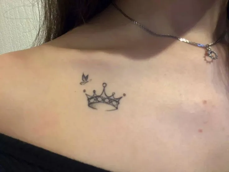 30+ Crown Tattoos Designs: Symbols of Power, Confidence, and Self-Reliance