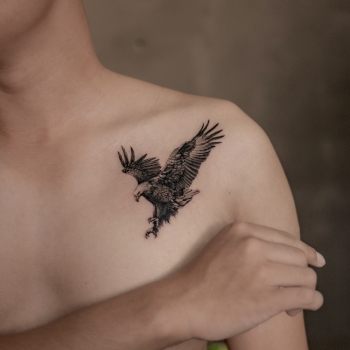 Eagle Tattoos: Symbolizing Strength and Freedom at H2M Tattoo Studio – Top Graphic Tattoo Shop in Hanoi