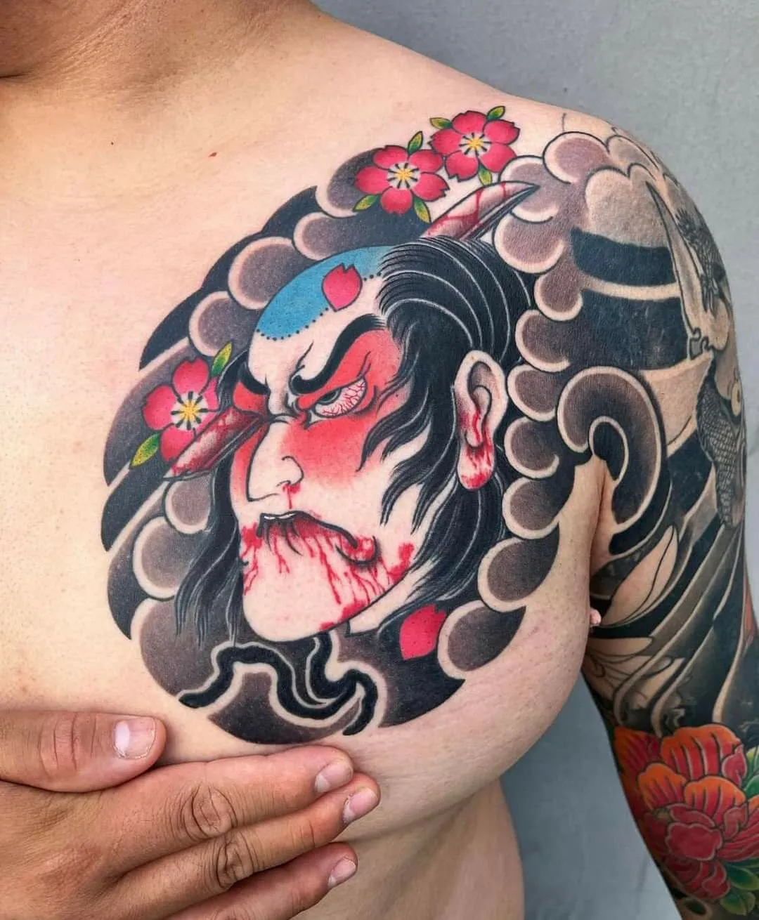 5+ Phong Cách Hình Xăm Ngực Nhật Cổ Đẹp Nhất 2026