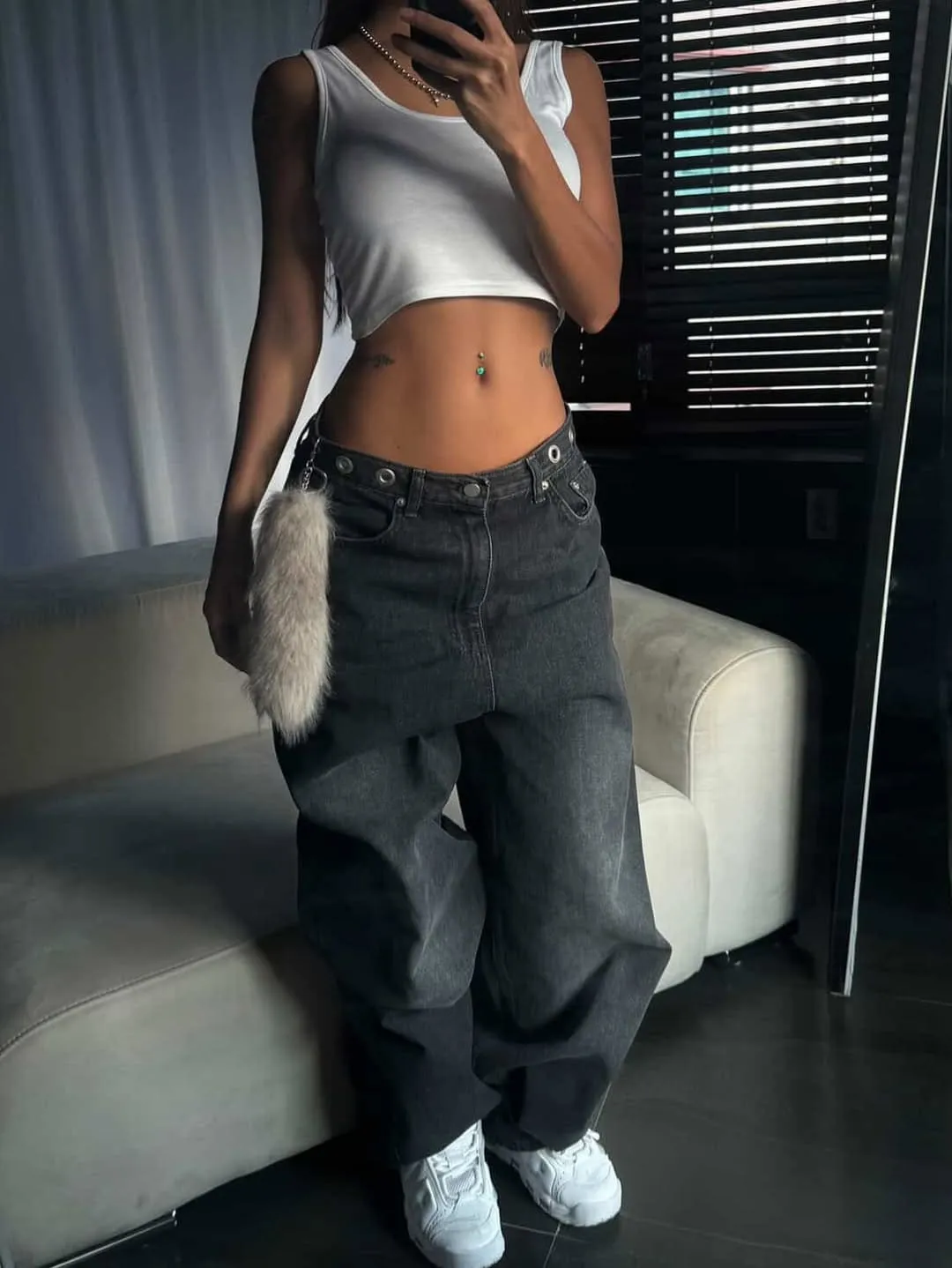 Navel Piercing: Everything You Need to Know About Pain, Healing, and Style