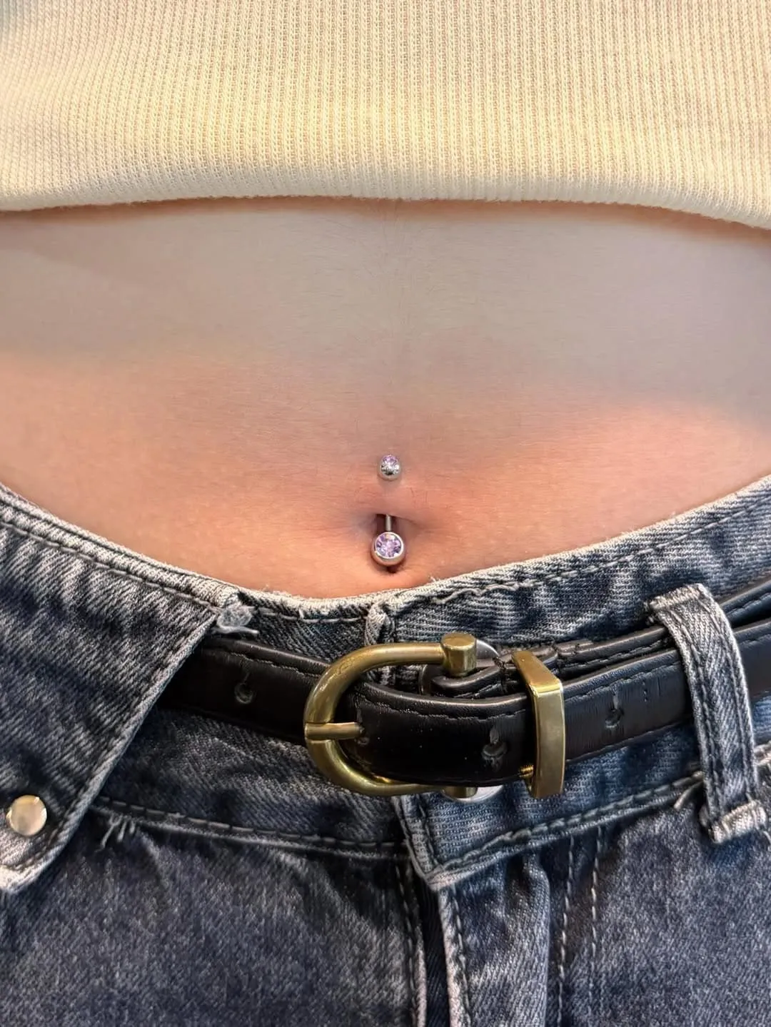 Navel Piercing: Everything You Need to Know About Pain, Healing, and Style