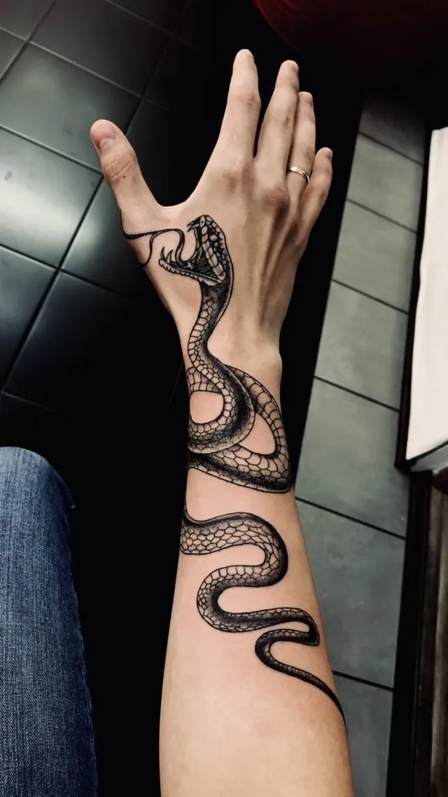 Top 13 Unique and Powerful Snake Tattoos