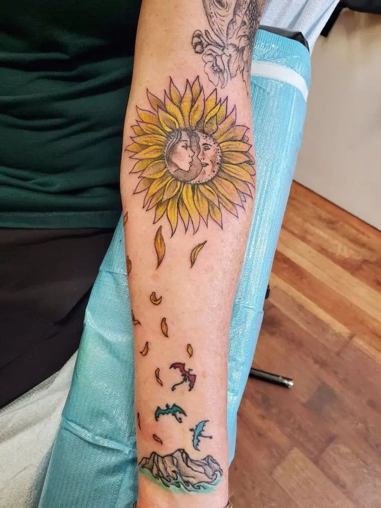 Sunflower Tattoos: Meaning, Popular Styles and Tattoo Ideas