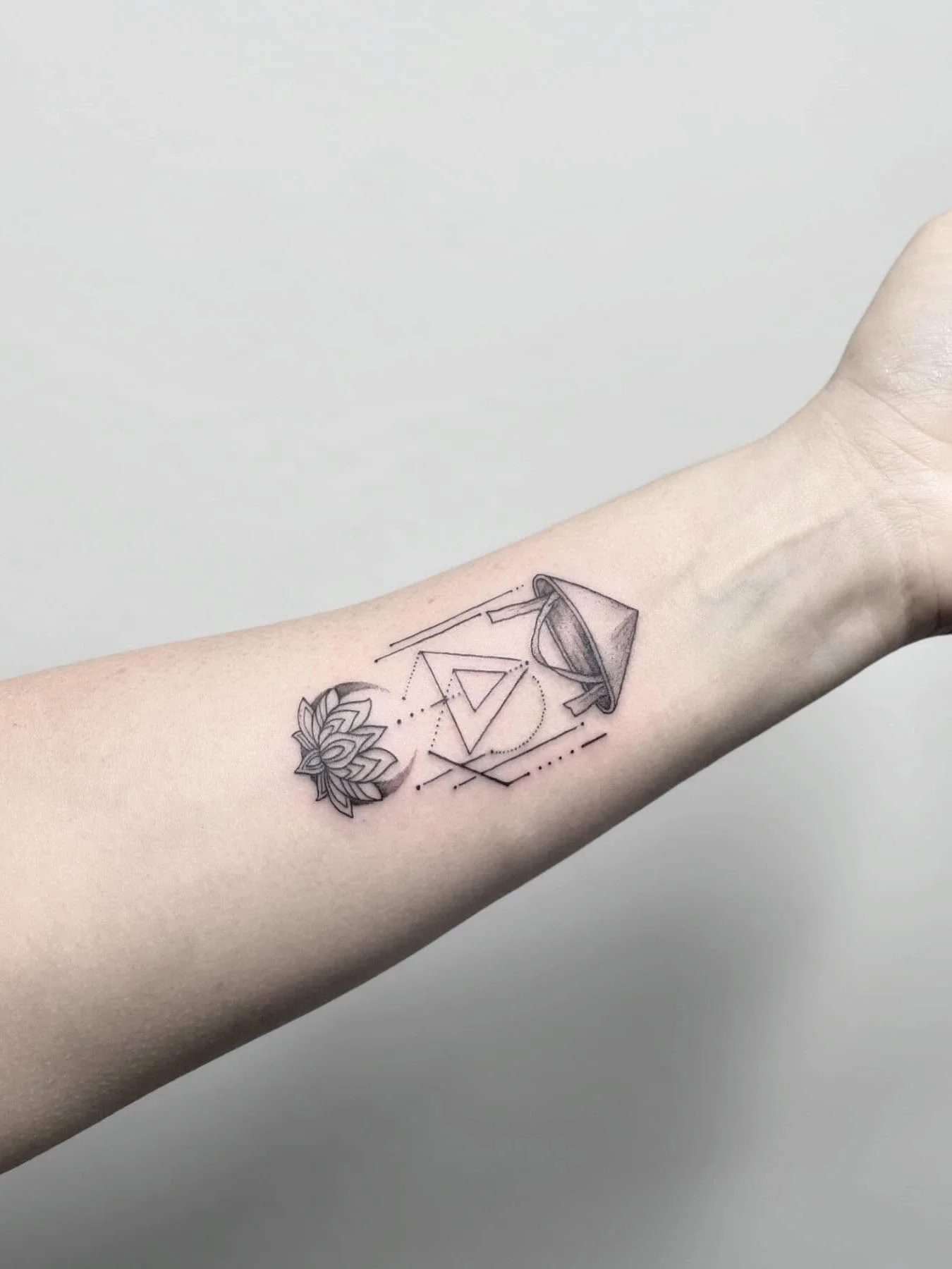 4 Essential Things to Know About Vietnamese Hat Tattoos: A Cultural Symbol Worth Understanding